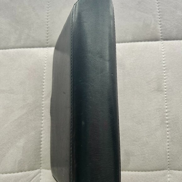 Tumi Leather portfolio - Picture 4 of 5